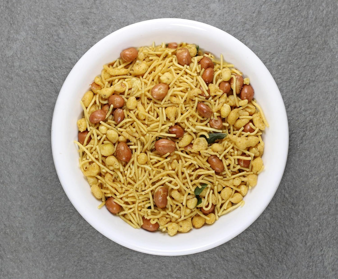 KalpathyStore Kerala Mixture | Traditional Non Spicy South Indian Snack | Crunchy Tea-Time Mix | 300g Pack